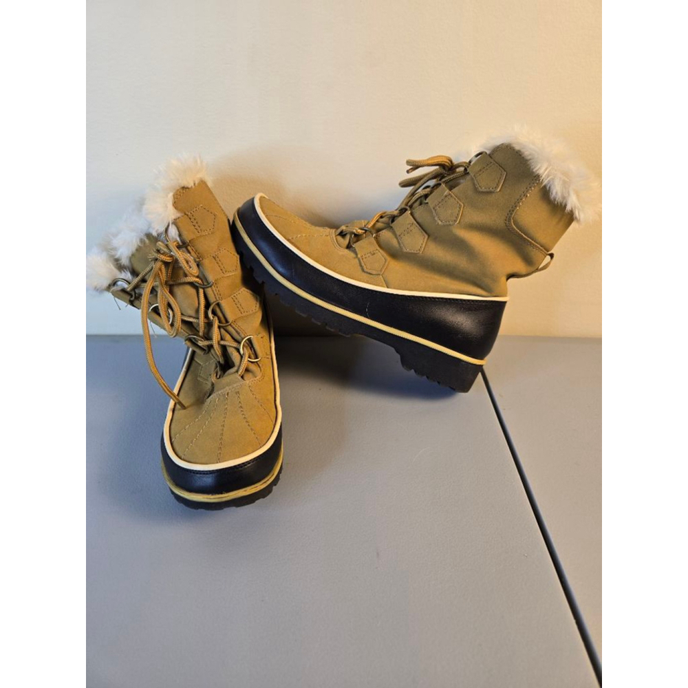 Women's Esprit Tan & Black Faux Fur Winter Boots Size 7
